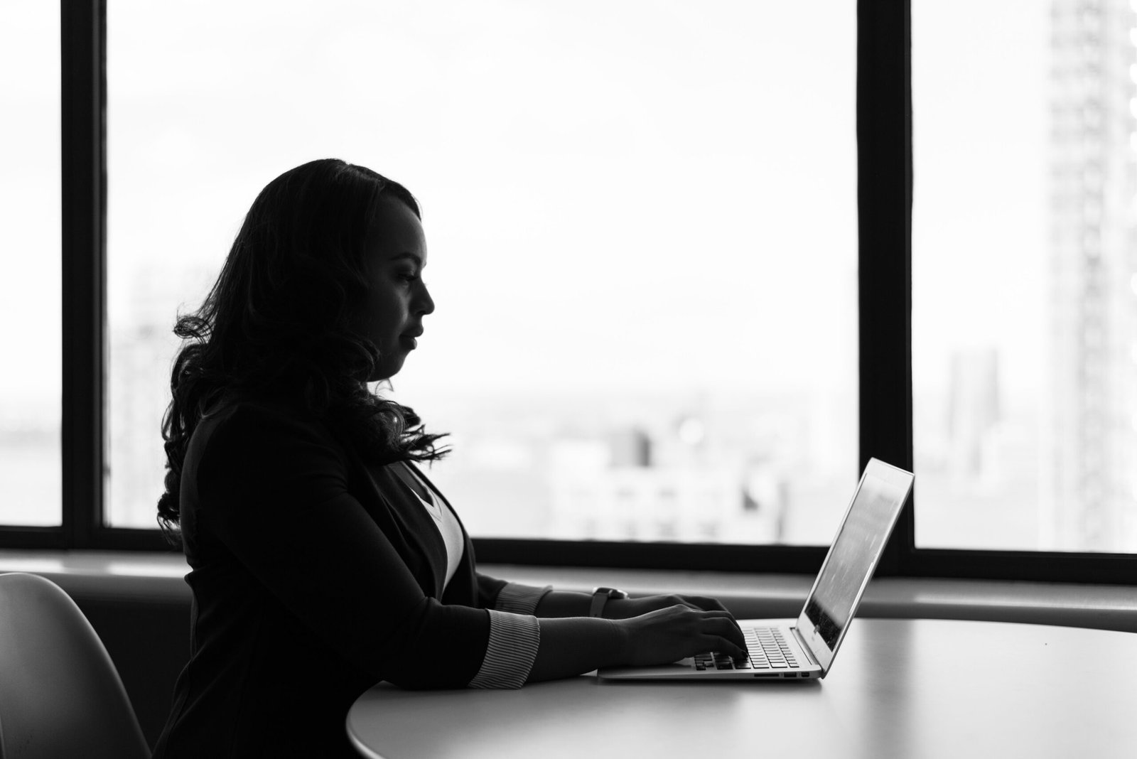 Empreendedorismo Feminino: Como as Mulheres Estão Transformando o Mercado
